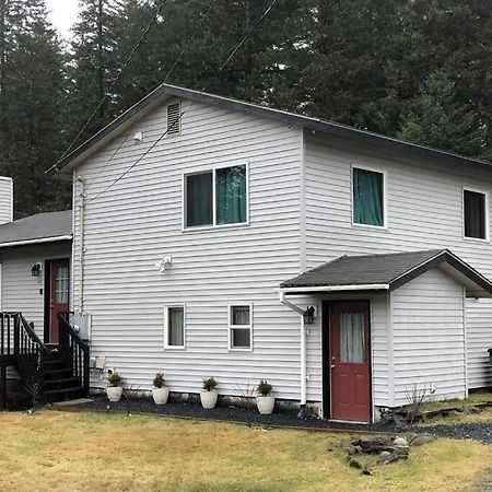 Apartamento Den Mishka - Kodiak'S Den Of The Little Bear Exterior foto